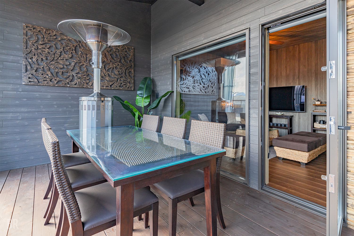 屋外ジャグジー